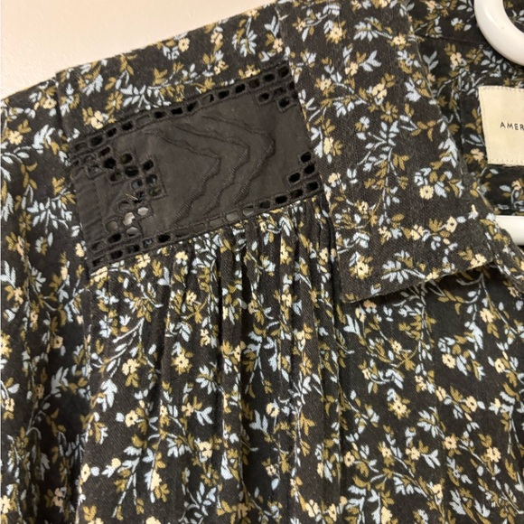 American Eagle floral western button down size medium - Picture 4 of 6